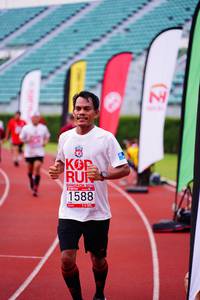 BIB: 201, 1588
                            <button type="button" onclick="openModal(5922083)" class="btn btn-primary btn-sm float-right btn-popup" data-toggle="modal" data-target=".modal-high-quality">
                        <i class="fas fa-shopping-cart"></i> Add to Cart
                    </button>
                                            <button type="button" onclick="isThisMe(5922083, true)" class="btn btn-success btn-sm float-right btn-popup btn-isme hidden" data-toggle="tooltip" data-placement="bottom" title="นี่คือรูปของคุณใช่ไหม คลิกที่นี่เพื่อเอาเข้าอัลบั้ม">
                        <i class="fas fa-plus"></i> Add to album
                    </button>
                    <button type="button" onclick="isThisMe(5922083, false)" class="btn btn-warning btn-sm float-right btn-popup btn-isnotme hidden">
                        <i class="fas fa-ban"></i> Remove from album
                    </button>