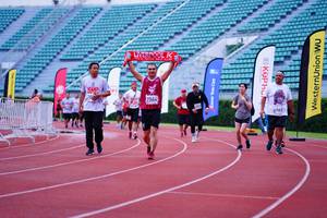 BIB: 2544, 6749
                            <button type="button" onclick="openModal(5911561)" class="btn btn-primary btn-sm float-right btn-popup" data-toggle="modal" data-target=".modal-high-quality">
                        <i class="fas fa-shopping-cart"></i> Add to Cart
                    </button>
                                            <button type="button" onclick="isThisMe(5911561, true)" class="btn btn-success btn-sm float-right btn-popup btn-isme hidden" data-toggle="tooltip" data-placement="bottom" title="นี่คือรูปของคุณใช่ไหม คลิกที่นี่เพื่อเอาเข้าอัลบั้ม">
                        <i class="fas fa-plus"></i> Add to album
                    </button>
                    <button type="button" onclick="isThisMe(5911561, false)" class="btn btn-warning btn-sm float-right btn-popup btn-isnotme hidden">
                        <i class="fas fa-ban"></i> Remove from album
                    </button>