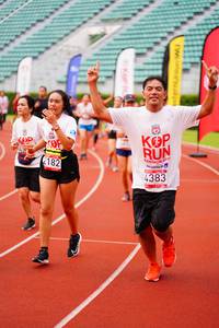 BIB: 2182, 201, 4383
                            <button type="button" onclick="openModal(5941146)" class="btn btn-primary btn-sm float-right btn-popup" data-toggle="modal" data-target=".modal-high-quality">
                        <i class="fas fa-shopping-cart"></i> Add to Cart
                    </button>
                                            <button type="button" onclick="isThisMe(5941146, true)" class="btn btn-success btn-sm float-right btn-popup btn-isme hidden" data-toggle="tooltip" data-placement="bottom" title="นี่คือรูปของคุณใช่ไหม คลิกที่นี่เพื่อเอาเข้าอัลบั้ม">
                        <i class="fas fa-plus"></i> Add to album
                    </button>
                    <button type="button" onclick="isThisMe(5941146, false)" class="btn btn-warning btn-sm float-right btn-popup btn-isnotme hidden">
                        <i class="fas fa-ban"></i> Remove from album
                    </button>