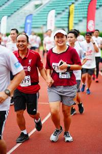 BIB: 999
                            <button type="button" onclick="openModal(5921560)" class="btn btn-primary btn-sm float-right btn-popup" data-toggle="modal" data-target=".modal-high-quality">
                        <i class="fas fa-shopping-cart"></i> Add to Cart
                    </button>
                                            <button type="button" onclick="isThisMe(5921560, true)" class="btn btn-success btn-sm float-right btn-popup btn-isme hidden" data-toggle="tooltip" data-placement="bottom" title="นี่คือรูปของคุณใช่ไหม คลิกที่นี่เพื่อเอาเข้าอัลบั้ม">
                        <i class="fas fa-plus"></i> Add to album
                    </button>
                    <button type="button" onclick="isThisMe(5921560, false)" class="btn btn-warning btn-sm float-right btn-popup btn-isnotme hidden">
                        <i class="fas fa-ban"></i> Remove from album
                    </button>