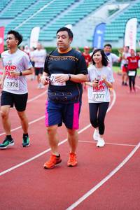 BIB: 7378, 7377
                            <button type="button" onclick="openModal(5925617)" class="btn btn-primary btn-sm float-right btn-popup" data-toggle="modal" data-target=".modal-high-quality">
                        <i class="fas fa-shopping-cart"></i> Add to Cart
                    </button>
                                            <button type="button" onclick="isThisMe(5925617, true)" class="btn btn-success btn-sm float-right btn-popup btn-isme hidden" data-toggle="tooltip" data-placement="bottom" title="นี่คือรูปของคุณใช่ไหม คลิกที่นี่เพื่อเอาเข้าอัลบั้ม">
                        <i class="fas fa-plus"></i> Add to album
                    </button>
                    <button type="button" onclick="isThisMe(5925617, false)" class="btn btn-warning btn-sm float-right btn-popup btn-isnotme hidden">
                        <i class="fas fa-ban"></i> Remove from album
                    </button>