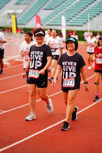 BIB: 316, 3983, 3977
                            <button type="button" onclick="openModal(5944284)" class="btn btn-primary btn-sm float-right btn-popup" data-toggle="modal" data-target=".modal-high-quality">
                        <i class="fas fa-shopping-cart"></i> Add to Cart
                    </button>
                                            <button type="button" onclick="isThisMe(5944284, true)" class="btn btn-success btn-sm float-right btn-popup btn-isme hidden" data-toggle="tooltip" data-placement="bottom" title="นี่คือรูปของคุณใช่ไหม คลิกที่นี่เพื่อเอาเข้าอัลบั้ม">
                        <i class="fas fa-plus"></i> Add to album
                    </button>
                    <button type="button" onclick="isThisMe(5944284, false)" class="btn btn-warning btn-sm float-right btn-popup btn-isnotme hidden">
                        <i class="fas fa-ban"></i> Remove from album
                    </button>