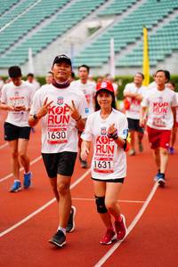 BIB: 220, 1630, 201, 1631
                            <button type="button" onclick="openModal(5943305)" class="btn btn-primary btn-sm float-right btn-popup" data-toggle="modal" data-target=".modal-high-quality">
                        <i class="fas fa-shopping-cart"></i> Add to Cart
                    </button>
                                            <button type="button" onclick="isThisMe(5943305, true)" class="btn btn-success btn-sm float-right btn-popup btn-isme hidden" data-toggle="tooltip" data-placement="bottom" title="นี่คือรูปของคุณใช่ไหม คลิกที่นี่เพื่อเอาเข้าอัลบั้ม">
                        <i class="fas fa-plus"></i> Add to album
                    </button>
                    <button type="button" onclick="isThisMe(5943305, false)" class="btn btn-warning btn-sm float-right btn-popup btn-isnotme hidden">
                        <i class="fas fa-ban"></i> Remove from album
                    </button>