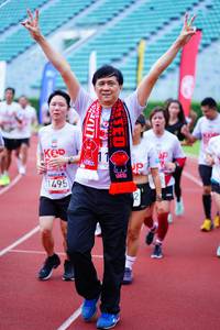 BIB: 1495
                            <button type="button" onclick="openModal(5922357)" class="btn btn-primary btn-sm float-right btn-popup" data-toggle="modal" data-target=".modal-high-quality">
                        <i class="fas fa-shopping-cart"></i> Add to Cart
                    </button>
                                            <button type="button" onclick="isThisMe(5922357, true)" class="btn btn-success btn-sm float-right btn-popup btn-isme hidden" data-toggle="tooltip" data-placement="bottom" title="นี่คือรูปของคุณใช่ไหม คลิกที่นี่เพื่อเอาเข้าอัลบั้ม">
                        <i class="fas fa-plus"></i> Add to album
                    </button>
                    <button type="button" onclick="isThisMe(5922357, false)" class="btn btn-warning btn-sm float-right btn-popup btn-isnotme hidden">
                        <i class="fas fa-ban"></i> Remove from album
                    </button>