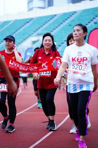 BIB: 5202, 315
                            <button type="button" onclick="openModal(5906278)" class="btn btn-primary btn-sm float-right btn-popup" data-toggle="modal" data-target=".modal-high-quality">
                        <i class="fas fa-shopping-cart"></i> Add to Cart
                    </button>
                                            <button type="button" onclick="isThisMe(5906278, true)" class="btn btn-success btn-sm float-right btn-popup btn-isme hidden" data-toggle="tooltip" data-placement="bottom" title="นี่คือรูปของคุณใช่ไหม คลิกที่นี่เพื่อเอาเข้าอัลบั้ม">
                        <i class="fas fa-plus"></i> Add to album
                    </button>
                    <button type="button" onclick="isThisMe(5906278, false)" class="btn btn-warning btn-sm float-right btn-popup btn-isnotme hidden">
                        <i class="fas fa-ban"></i> Remove from album
                    </button>