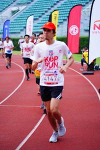 BIB: 4147
                            <button type="button" onclick="openModal(5913128)" class="btn btn-primary btn-sm float-right btn-popup" data-toggle="modal" data-target=".modal-high-quality">
                        <i class="fas fa-shopping-cart"></i> Add to Cart
                    </button>
                                            <button type="button" onclick="isThisMe(5913128, true)" class="btn btn-success btn-sm float-right btn-popup btn-isme hidden" data-toggle="tooltip" data-placement="bottom" title="นี่คือรูปของคุณใช่ไหม คลิกที่นี่เพื่อเอาเข้าอัลบั้ม">
                        <i class="fas fa-plus"></i> Add to album
                    </button>
                    <button type="button" onclick="isThisMe(5913128, false)" class="btn btn-warning btn-sm float-right btn-popup btn-isnotme hidden">
                        <i class="fas fa-ban"></i> Remove from album
                    </button>