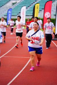 BIB: 520
                            <button type="button" onclick="openModal(5929536)" class="btn btn-primary btn-sm float-right btn-popup" data-toggle="modal" data-target=".modal-high-quality">
                        <i class="fas fa-shopping-cart"></i> Add to Cart
                    </button>
                                            <button type="button" onclick="isThisMe(5929536, true)" class="btn btn-success btn-sm float-right btn-popup btn-isme hidden" data-toggle="tooltip" data-placement="bottom" title="นี่คือรูปของคุณใช่ไหม คลิกที่นี่เพื่อเอาเข้าอัลบั้ม">
                        <i class="fas fa-plus"></i> Add to album
                    </button>
                    <button type="button" onclick="isThisMe(5929536, false)" class="btn btn-warning btn-sm float-right btn-popup btn-isnotme hidden">
                        <i class="fas fa-ban"></i> Remove from album
                    </button>