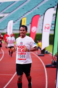 BIB: 201, 1588
                            <button type="button" onclick="openModal(5922073)" class="btn btn-primary btn-sm float-right btn-popup" data-toggle="modal" data-target=".modal-high-quality">
                        <i class="fas fa-shopping-cart"></i> Add to Cart
                    </button>
                                            <button type="button" onclick="isThisMe(5922073, true)" class="btn btn-success btn-sm float-right btn-popup btn-isme hidden" data-toggle="tooltip" data-placement="bottom" title="นี่คือรูปของคุณใช่ไหม คลิกที่นี่เพื่อเอาเข้าอัลบั้ม">
                        <i class="fas fa-plus"></i> Add to album
                    </button>
                    <button type="button" onclick="isThisMe(5922073, false)" class="btn btn-warning btn-sm float-right btn-popup btn-isnotme hidden">
                        <i class="fas fa-ban"></i> Remove from album
                    </button>