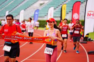 BIB: 7054, 2747
                            <button type="button" onclick="openModal(5941444)" class="btn btn-primary btn-sm float-right btn-popup" data-toggle="modal" data-target=".modal-high-quality">
                        <i class="fas fa-shopping-cart"></i> Add to Cart
                    </button>
                                            <button type="button" onclick="isThisMe(5941444, true)" class="btn btn-success btn-sm float-right btn-popup btn-isme hidden" data-toggle="tooltip" data-placement="bottom" title="นี่คือรูปของคุณใช่ไหม คลิกที่นี่เพื่อเอาเข้าอัลบั้ม">
                        <i class="fas fa-plus"></i> Add to album
                    </button>
                    <button type="button" onclick="isThisMe(5941444, false)" class="btn btn-warning btn-sm float-right btn-popup btn-isnotme hidden">
                        <i class="fas fa-ban"></i> Remove from album
                    </button>