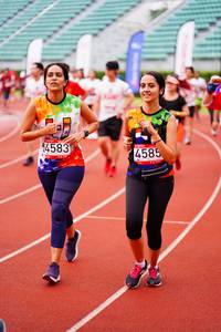 BIB: 4583, 4585
                            <button type="button" onclick="openModal(5939898)" class="btn btn-primary btn-sm float-right btn-popup" data-toggle="modal" data-target=".modal-high-quality">
                        <i class="fas fa-shopping-cart"></i> Add to Cart
                    </button>
                                            <button type="button" onclick="isThisMe(5939898, true)" class="btn btn-success btn-sm float-right btn-popup btn-isme hidden" data-toggle="tooltip" data-placement="bottom" title="นี่คือรูปของคุณใช่ไหม คลิกที่นี่เพื่อเอาเข้าอัลบั้ม">
                        <i class="fas fa-plus"></i> Add to album
                    </button>
                    <button type="button" onclick="isThisMe(5939898, false)" class="btn btn-warning btn-sm float-right btn-popup btn-isnotme hidden">
                        <i class="fas fa-ban"></i> Remove from album
                    </button>