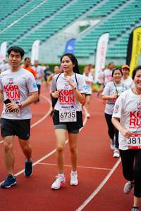 BIB: 6735, 381
                            <button type="button" onclick="openModal(5913497)" class="btn btn-primary btn-sm float-right btn-popup" data-toggle="modal" data-target=".modal-high-quality">
                        <i class="fas fa-shopping-cart"></i> Add to Cart
                    </button>
                                            <button type="button" onclick="isThisMe(5913497, true)" class="btn btn-success btn-sm float-right btn-popup btn-isme hidden" data-toggle="tooltip" data-placement="bottom" title="นี่คือรูปของคุณใช่ไหม คลิกที่นี่เพื่อเอาเข้าอัลบั้ม">
                        <i class="fas fa-plus"></i> Add to album
                    </button>
                    <button type="button" onclick="isThisMe(5913497, false)" class="btn btn-warning btn-sm float-right btn-popup btn-isnotme hidden">
                        <i class="fas fa-ban"></i> Remove from album
                    </button>