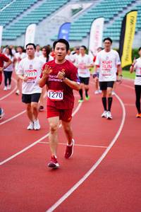 BIB: 3991, 1270
                            <button type="button" onclick="openModal(5919485)" class="btn btn-primary btn-sm float-right btn-popup" data-toggle="modal" data-target=".modal-high-quality">
                        <i class="fas fa-shopping-cart"></i> Add to Cart
                    </button>
                                            <button type="button" onclick="isThisMe(5919485, true)" class="btn btn-success btn-sm float-right btn-popup btn-isme hidden" data-toggle="tooltip" data-placement="bottom" title="นี่คือรูปของคุณใช่ไหม คลิกที่นี่เพื่อเอาเข้าอัลบั้ม">
                        <i class="fas fa-plus"></i> Add to album
                    </button>
                    <button type="button" onclick="isThisMe(5919485, false)" class="btn btn-warning btn-sm float-right btn-popup btn-isnotme hidden">
                        <i class="fas fa-ban"></i> Remove from album
                    </button>