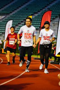 BIB: 8040, 7676, 7449
                            <button type="button" onclick="openModal(5901284)" class="btn btn-primary btn-sm float-right btn-popup" data-toggle="modal" data-target=".modal-high-quality">
                        <i class="fas fa-shopping-cart"></i> Add to Cart
                    </button>
                                            <button type="button" onclick="isThisMe(5901284, true)" class="btn btn-success btn-sm float-right btn-popup btn-isme hidden" data-toggle="tooltip" data-placement="bottom" title="นี่คือรูปของคุณใช่ไหม คลิกที่นี่เพื่อเอาเข้าอัลบั้ม">
                        <i class="fas fa-plus"></i> Add to album
                    </button>
                    <button type="button" onclick="isThisMe(5901284, false)" class="btn btn-warning btn-sm float-right btn-popup btn-isnotme hidden">
                        <i class="fas fa-ban"></i> Remove from album
                    </button>