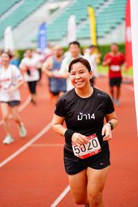 BIB: 5320
                            <button type="button" onclick="openModal(5943583)" class="btn btn-primary btn-sm float-right btn-popup" data-toggle="modal" data-target=".modal-high-quality">
                        <i class="fas fa-shopping-cart"></i> Add to Cart
                    </button>
                                            <button type="button" onclick="isThisMe(5943583, true)" class="btn btn-success btn-sm float-right btn-popup btn-isme hidden" data-toggle="tooltip" data-placement="bottom" title="นี่คือรูปของคุณใช่ไหม คลิกที่นี่เพื่อเอาเข้าอัลบั้ม">
                        <i class="fas fa-plus"></i> Add to album
                    </button>
                    <button type="button" onclick="isThisMe(5943583, false)" class="btn btn-warning btn-sm float-right btn-popup btn-isnotme hidden">
                        <i class="fas fa-ban"></i> Remove from album
                    </button>