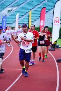 BIB: 403, 201, 6436
                            <button type="button" onclick="openModal(5935337)" class="btn btn-primary btn-sm float-right btn-popup" data-toggle="modal" data-target=".modal-high-quality">
                        <i class="fas fa-shopping-cart"></i> Add to Cart
                    </button>
                                            <button type="button" onclick="isThisMe(5935337, true)" class="btn btn-success btn-sm float-right btn-popup btn-isme hidden" data-toggle="tooltip" data-placement="bottom" title="นี่คือรูปของคุณใช่ไหม คลิกที่นี่เพื่อเอาเข้าอัลบั้ม">
                        <i class="fas fa-plus"></i> Add to album
                    </button>
                    <button type="button" onclick="isThisMe(5935337, false)" class="btn btn-warning btn-sm float-right btn-popup btn-isnotme hidden">
                        <i class="fas fa-ban"></i> Remove from album
                    </button>