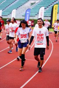 BIB: 7111, 1942
                            <button type="button" onclick="openModal(5926544)" class="btn btn-primary btn-sm float-right btn-popup" data-toggle="modal" data-target=".modal-high-quality">
                        <i class="fas fa-shopping-cart"></i> Add to Cart
                    </button>
                                            <button type="button" onclick="isThisMe(5926544, true)" class="btn btn-success btn-sm float-right btn-popup btn-isme hidden" data-toggle="tooltip" data-placement="bottom" title="นี่คือรูปของคุณใช่ไหม คลิกที่นี่เพื่อเอาเข้าอัลบั้ม">
                        <i class="fas fa-plus"></i> Add to album
                    </button>
                    <button type="button" onclick="isThisMe(5926544, false)" class="btn btn-warning btn-sm float-right btn-popup btn-isnotme hidden">
                        <i class="fas fa-ban"></i> Remove from album
                    </button>