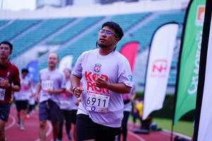 BIB: 6911
                            <button type="button" onclick="openModal(5907687)" class="btn btn-primary btn-sm float-right btn-popup" data-toggle="modal" data-target=".modal-high-quality">
                        <i class="fas fa-shopping-cart"></i> Add to Cart
                    </button>
                                            <button type="button" onclick="isThisMe(5907687, true)" class="btn btn-success btn-sm float-right btn-popup btn-isme hidden" data-toggle="tooltip" data-placement="bottom" title="นี่คือรูปของคุณใช่ไหม คลิกที่นี่เพื่อเอาเข้าอัลบั้ม">
                        <i class="fas fa-plus"></i> Add to album
                    </button>
                    <button type="button" onclick="isThisMe(5907687, false)" class="btn btn-warning btn-sm float-right btn-popup btn-isnotme hidden">
                        <i class="fas fa-ban"></i> Remove from album
                    </button>