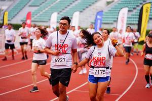 BIB: 201, 6927, 7175
                            <button type="button" onclick="openModal(5939386)" class="btn btn-primary btn-sm float-right btn-popup" data-toggle="modal" data-target=".modal-high-quality">
                        <i class="fas fa-shopping-cart"></i> Add to Cart
                    </button>
                                            <button type="button" onclick="isThisMe(5939386, true)" class="btn btn-success btn-sm float-right btn-popup btn-isme hidden" data-toggle="tooltip" data-placement="bottom" title="นี่คือรูปของคุณใช่ไหม คลิกที่นี่เพื่อเอาเข้าอัลบั้ม">
                        <i class="fas fa-plus"></i> Add to album
                    </button>
                    <button type="button" onclick="isThisMe(5939386, false)" class="btn btn-warning btn-sm float-right btn-popup btn-isnotme hidden">
                        <i class="fas fa-ban"></i> Remove from album
                    </button>