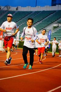 BIB: 6353, 6299, 649
                            <button type="button" onclick="openModal(5904195)" class="btn btn-primary btn-sm float-right btn-popup" data-toggle="modal" data-target=".modal-high-quality">
                        <i class="fas fa-shopping-cart"></i> Add to Cart
                    </button>
                                            <button type="button" onclick="isThisMe(5904195, true)" class="btn btn-success btn-sm float-right btn-popup btn-isme hidden" data-toggle="tooltip" data-placement="bottom" title="นี่คือรูปของคุณใช่ไหม คลิกที่นี่เพื่อเอาเข้าอัลบั้ม">
                        <i class="fas fa-plus"></i> Add to album
                    </button>
                    <button type="button" onclick="isThisMe(5904195, false)" class="btn btn-warning btn-sm float-right btn-popup btn-isnotme hidden">
                        <i class="fas fa-ban"></i> Remove from album
                    </button>