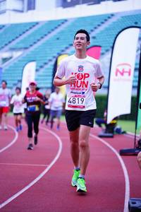 BIB: 2019, 4819
                            <button type="button" onclick="openModal(5906059)" class="btn btn-primary btn-sm float-right btn-popup" data-toggle="modal" data-target=".modal-high-quality">
                        <i class="fas fa-shopping-cart"></i> Add to Cart
                    </button>
                                            <button type="button" onclick="isThisMe(5906059, true)" class="btn btn-success btn-sm float-right btn-popup btn-isme hidden" data-toggle="tooltip" data-placement="bottom" title="นี่คือรูปของคุณใช่ไหม คลิกที่นี่เพื่อเอาเข้าอัลบั้ม">
                        <i class="fas fa-plus"></i> Add to album
                    </button>
                    <button type="button" onclick="isThisMe(5906059, false)" class="btn btn-warning btn-sm float-right btn-popup btn-isnotme hidden">
                        <i class="fas fa-ban"></i> Remove from album
                    </button>