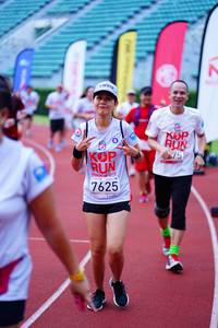 BIB: 2019, 7625
                            <button type="button" onclick="openModal(5909628)" class="btn btn-primary btn-sm float-right btn-popup" data-toggle="modal" data-target=".modal-high-quality">
                        <i class="fas fa-shopping-cart"></i> Add to Cart
                    </button>
                                            <button type="button" onclick="isThisMe(5909628, true)" class="btn btn-success btn-sm float-right btn-popup btn-isme hidden" data-toggle="tooltip" data-placement="bottom" title="นี่คือรูปของคุณใช่ไหม คลิกที่นี่เพื่อเอาเข้าอัลบั้ม">
                        <i class="fas fa-plus"></i> Add to album
                    </button>
                    <button type="button" onclick="isThisMe(5909628, false)" class="btn btn-warning btn-sm float-right btn-popup btn-isnotme hidden">
                        <i class="fas fa-ban"></i> Remove from album
                    </button>