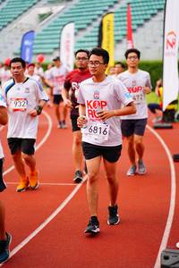 BIB: 472, 1932, 6816
                            <button type="button" onclick="openModal(5942590)" class="btn btn-primary btn-sm float-right btn-popup" data-toggle="modal" data-target=".modal-high-quality">
                        <i class="fas fa-shopping-cart"></i> Add to Cart
                    </button>
                                            <button type="button" onclick="isThisMe(5942590, true)" class="btn btn-success btn-sm float-right btn-popup btn-isme hidden" data-toggle="tooltip" data-placement="bottom" title="นี่คือรูปของคุณใช่ไหม คลิกที่นี่เพื่อเอาเข้าอัลบั้ม">
                        <i class="fas fa-plus"></i> Add to album
                    </button>
                    <button type="button" onclick="isThisMe(5942590, false)" class="btn btn-warning btn-sm float-right btn-popup btn-isnotme hidden">
                        <i class="fas fa-ban"></i> Remove from album
                    </button>