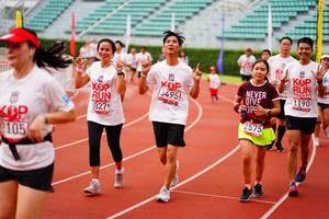 BIB: 1190, 3495, 027, 2105, 2575
                            <button type="button" onclick="openModal(5943000)" class="btn btn-primary btn-sm float-right btn-popup" data-toggle="modal" data-target=".modal-high-quality">
                        <i class="fas fa-shopping-cart"></i> Add to Cart
                    </button>
                                            <button type="button" onclick="isThisMe(5943000, true)" class="btn btn-success btn-sm float-right btn-popup btn-isme hidden" data-toggle="tooltip" data-placement="bottom" title="นี่คือรูปของคุณใช่ไหม คลิกที่นี่เพื่อเอาเข้าอัลบั้ม">
                        <i class="fas fa-plus"></i> Add to album
                    </button>
                    <button type="button" onclick="isThisMe(5943000, false)" class="btn btn-warning btn-sm float-right btn-popup btn-isnotme hidden">
                        <i class="fas fa-ban"></i> Remove from album
                    </button>