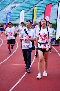 BIB: 8979, 3244
                            <button type="button" onclick="openModal(5924811)" class="btn btn-primary btn-sm float-right btn-popup" data-toggle="modal" data-target=".modal-high-quality">
                        <i class="fas fa-shopping-cart"></i> Add to Cart
                    </button>
                                            <button type="button" onclick="isThisMe(5924811, true)" class="btn btn-success btn-sm float-right btn-popup btn-isme hidden" data-toggle="tooltip" data-placement="bottom" title="นี่คือรูปของคุณใช่ไหม คลิกที่นี่เพื่อเอาเข้าอัลบั้ม">
                        <i class="fas fa-plus"></i> Add to album
                    </button>
                    <button type="button" onclick="isThisMe(5924811, false)" class="btn btn-warning btn-sm float-right btn-popup btn-isnotme hidden">
                        <i class="fas fa-ban"></i> Remove from album
                    </button>