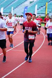 BIB: 5188, 4739
                            <button type="button" onclick="openModal(5935324)" class="btn btn-primary btn-sm float-right btn-popup" data-toggle="modal" data-target=".modal-high-quality">
                        <i class="fas fa-shopping-cart"></i> Add to Cart
                    </button>
                                            <button type="button" onclick="isThisMe(5935324, true)" class="btn btn-success btn-sm float-right btn-popup btn-isme hidden" data-toggle="tooltip" data-placement="bottom" title="นี่คือรูปของคุณใช่ไหม คลิกที่นี่เพื่อเอาเข้าอัลบั้ม">
                        <i class="fas fa-plus"></i> Add to album
                    </button>
                    <button type="button" onclick="isThisMe(5935324, false)" class="btn btn-warning btn-sm float-right btn-popup btn-isnotme hidden">
                        <i class="fas fa-ban"></i> Remove from album
                    </button>