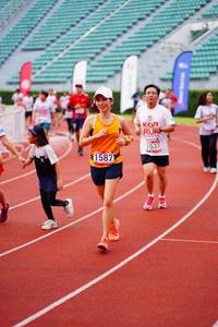 BIB: 1537, 1587
                            <button type="button" onclick="openModal(5922906)" class="btn btn-primary btn-sm float-right btn-popup" data-toggle="modal" data-target=".modal-high-quality">
                        <i class="fas fa-shopping-cart"></i> Add to Cart
                    </button>
                                            <button type="button" onclick="isThisMe(5922906, true)" class="btn btn-success btn-sm float-right btn-popup btn-isme hidden" data-toggle="tooltip" data-placement="bottom" title="นี่คือรูปของคุณใช่ไหม คลิกที่นี่เพื่อเอาเข้าอัลบั้ม">
                        <i class="fas fa-plus"></i> Add to album
                    </button>
                    <button type="button" onclick="isThisMe(5922906, false)" class="btn btn-warning btn-sm float-right btn-popup btn-isnotme hidden">
                        <i class="fas fa-ban"></i> Remove from album
                    </button>