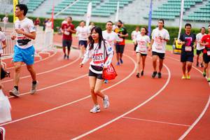 BIB: 5821
                            <button type="button" onclick="openModal(5943089)" class="btn btn-primary btn-sm float-right btn-popup" data-toggle="modal" data-target=".modal-high-quality">
                        <i class="fas fa-shopping-cart"></i> Add to Cart
                    </button>
                                            <button type="button" onclick="isThisMe(5943089, true)" class="btn btn-success btn-sm float-right btn-popup btn-isme hidden" data-toggle="tooltip" data-placement="bottom" title="นี่คือรูปของคุณใช่ไหม คลิกที่นี่เพื่อเอาเข้าอัลบั้ม">
                        <i class="fas fa-plus"></i> Add to album
                    </button>
                    <button type="button" onclick="isThisMe(5943089, false)" class="btn btn-warning btn-sm float-right btn-popup btn-isnotme hidden">
                        <i class="fas fa-ban"></i> Remove from album
                    </button>