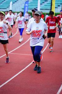 BIB: 5308, 2019
                            <button type="button" onclick="openModal(5935325)" class="btn btn-primary btn-sm float-right btn-popup" data-toggle="modal" data-target=".modal-high-quality">
                        <i class="fas fa-shopping-cart"></i> Add to Cart
                    </button>
                                            <button type="button" onclick="isThisMe(5935325, true)" class="btn btn-success btn-sm float-right btn-popup btn-isme hidden" data-toggle="tooltip" data-placement="bottom" title="นี่คือรูปของคุณใช่ไหม คลิกที่นี่เพื่อเอาเข้าอัลบั้ม">
                        <i class="fas fa-plus"></i> Add to album
                    </button>
                    <button type="button" onclick="isThisMe(5935325, false)" class="btn btn-warning btn-sm float-right btn-popup btn-isnotme hidden">
                        <i class="fas fa-ban"></i> Remove from album
                    </button>