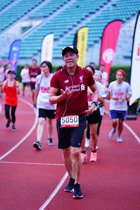 BIB: 5050
                            <button type="button" onclick="openModal(5911822)" class="btn btn-primary btn-sm float-right btn-popup" data-toggle="modal" data-target=".modal-high-quality">
                        <i class="fas fa-shopping-cart"></i> Add to Cart
                    </button>
                                            <button type="button" onclick="isThisMe(5911822, true)" class="btn btn-success btn-sm float-right btn-popup btn-isme hidden" data-toggle="tooltip" data-placement="bottom" title="นี่คือรูปของคุณใช่ไหม คลิกที่นี่เพื่อเอาเข้าอัลบั้ม">
                        <i class="fas fa-plus"></i> Add to album
                    </button>
                    <button type="button" onclick="isThisMe(5911822, false)" class="btn btn-warning btn-sm float-right btn-popup btn-isnotme hidden">
                        <i class="fas fa-ban"></i> Remove from album
                    </button>