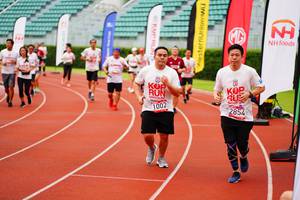 BIB: 2854
                            <button type="button" onclick="openModal(5948173)" class="btn btn-primary btn-sm float-right btn-popup" data-toggle="modal" data-target=".modal-high-quality">
                        <i class="fas fa-shopping-cart"></i> Add to Cart
                    </button>
                                            <button type="button" onclick="isThisMe(5948173, true)" class="btn btn-success btn-sm float-right btn-popup btn-isme hidden" data-toggle="tooltip" data-placement="bottom" title="นี่คือรูปของคุณใช่ไหม คลิกที่นี่เพื่อเอาเข้าอัลบั้ม">
                        <i class="fas fa-plus"></i> Add to album
                    </button>
                    <button type="button" onclick="isThisMe(5948173, false)" class="btn btn-warning btn-sm float-right btn-popup btn-isnotme hidden">
                        <i class="fas fa-ban"></i> Remove from album
                    </button>