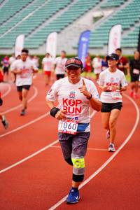 BIB: 1060
                            <button type="button" onclick="openModal(5940459)" class="btn btn-primary btn-sm float-right btn-popup" data-toggle="modal" data-target=".modal-high-quality">
                        <i class="fas fa-shopping-cart"></i> Add to Cart
                    </button>
                                            <button type="button" onclick="isThisMe(5940459, true)" class="btn btn-success btn-sm float-right btn-popup btn-isme hidden" data-toggle="tooltip" data-placement="bottom" title="นี่คือรูปของคุณใช่ไหม คลิกที่นี่เพื่อเอาเข้าอัลบั้ม">
                        <i class="fas fa-plus"></i> Add to album
                    </button>
                    <button type="button" onclick="isThisMe(5940459, false)" class="btn btn-warning btn-sm float-right btn-popup btn-isnotme hidden">
                        <i class="fas fa-ban"></i> Remove from album
                    </button>