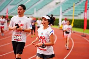 BIB: 4104, 406
                            <button type="button" onclick="openModal(5943013)" class="btn btn-primary btn-sm float-right btn-popup" data-toggle="modal" data-target=".modal-high-quality">
                        <i class="fas fa-shopping-cart"></i> Add to Cart
                    </button>
                                            <button type="button" onclick="isThisMe(5943013, true)" class="btn btn-success btn-sm float-right btn-popup btn-isme hidden" data-toggle="tooltip" data-placement="bottom" title="นี่คือรูปของคุณใช่ไหม คลิกที่นี่เพื่อเอาเข้าอัลบั้ม">
                        <i class="fas fa-plus"></i> Add to album
                    </button>
                    <button type="button" onclick="isThisMe(5943013, false)" class="btn btn-warning btn-sm float-right btn-popup btn-isnotme hidden">
                        <i class="fas fa-ban"></i> Remove from album
                    </button>