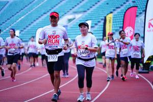 BIB: 6602, 6103
                            <button type="button" onclick="openModal(5906302)" class="btn btn-primary btn-sm float-right btn-popup" data-toggle="modal" data-target=".modal-high-quality">
                        <i class="fas fa-shopping-cart"></i> Add to Cart
                    </button>
                                            <button type="button" onclick="isThisMe(5906302, true)" class="btn btn-success btn-sm float-right btn-popup btn-isme hidden" data-toggle="tooltip" data-placement="bottom" title="นี่คือรูปของคุณใช่ไหม คลิกที่นี่เพื่อเอาเข้าอัลบั้ม">
                        <i class="fas fa-plus"></i> Add to album
                    </button>
                    <button type="button" onclick="isThisMe(5906302, false)" class="btn btn-warning btn-sm float-right btn-popup btn-isnotme hidden">
                        <i class="fas fa-ban"></i> Remove from album
                    </button>