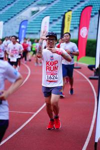 BIB: 1624
                            <button type="button" onclick="openModal(5921143)" class="btn btn-primary btn-sm float-right btn-popup" data-toggle="modal" data-target=".modal-high-quality">
                        <i class="fas fa-shopping-cart"></i> Add to Cart
                    </button>
                                            <button type="button" onclick="isThisMe(5921143, true)" class="btn btn-success btn-sm float-right btn-popup btn-isme hidden" data-toggle="tooltip" data-placement="bottom" title="นี่คือรูปของคุณใช่ไหม คลิกที่นี่เพื่อเอาเข้าอัลบั้ม">
                        <i class="fas fa-plus"></i> Add to album
                    </button>
                    <button type="button" onclick="isThisMe(5921143, false)" class="btn btn-warning btn-sm float-right btn-popup btn-isnotme hidden">
                        <i class="fas fa-ban"></i> Remove from album
                    </button>