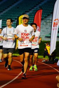 BIB: 8946, 252, 320
                            <button type="button" onclick="openModal(5900510)" class="btn btn-primary btn-sm float-right btn-popup" data-toggle="modal" data-target=".modal-high-quality">
                        <i class="fas fa-shopping-cart"></i> Add to Cart
                    </button>
                                            <button type="button" onclick="isThisMe(5900510, true)" class="btn btn-success btn-sm float-right btn-popup btn-isme hidden" data-toggle="tooltip" data-placement="bottom" title="นี่คือรูปของคุณใช่ไหม คลิกที่นี่เพื่อเอาเข้าอัลบั้ม">
                        <i class="fas fa-plus"></i> Add to album
                    </button>
                    <button type="button" onclick="isThisMe(5900510, false)" class="btn btn-warning btn-sm float-right btn-popup btn-isnotme hidden">
                        <i class="fas fa-ban"></i> Remove from album
                    </button>