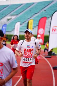 BIB: 4415, 2019
                            <button type="button" onclick="openModal(5921720)" class="btn btn-primary btn-sm float-right btn-popup" data-toggle="modal" data-target=".modal-high-quality">
                        <i class="fas fa-shopping-cart"></i> Add to Cart
                    </button>
                                            <button type="button" onclick="isThisMe(5921720, true)" class="btn btn-success btn-sm float-right btn-popup btn-isme hidden" data-toggle="tooltip" data-placement="bottom" title="นี่คือรูปของคุณใช่ไหม คลิกที่นี่เพื่อเอาเข้าอัลบั้ม">
                        <i class="fas fa-plus"></i> Add to album
                    </button>
                    <button type="button" onclick="isThisMe(5921720, false)" class="btn btn-warning btn-sm float-right btn-popup btn-isnotme hidden">
                        <i class="fas fa-ban"></i> Remove from album
                    </button>