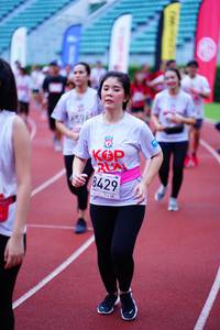 BIB: 659, 8429
                            <button type="button" onclick="openModal(5921103)" class="btn btn-primary btn-sm float-right btn-popup" data-toggle="modal" data-target=".modal-high-quality">
                        <i class="fas fa-shopping-cart"></i> Add to Cart
                    </button>
                                            <button type="button" onclick="isThisMe(5921103, true)" class="btn btn-success btn-sm float-right btn-popup btn-isme hidden" data-toggle="tooltip" data-placement="bottom" title="นี่คือรูปของคุณใช่ไหม คลิกที่นี่เพื่อเอาเข้าอัลบั้ม">
                        <i class="fas fa-plus"></i> Add to album
                    </button>
                    <button type="button" onclick="isThisMe(5921103, false)" class="btn btn-warning btn-sm float-right btn-popup btn-isnotme hidden">
                        <i class="fas fa-ban"></i> Remove from album
                    </button>