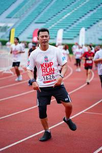 BIB: 1626
                            <button type="button" onclick="openModal(5924420)" class="btn btn-primary btn-sm float-right btn-popup" data-toggle="modal" data-target=".modal-high-quality">
                        <i class="fas fa-shopping-cart"></i> Add to Cart
                    </button>
                                            <button type="button" onclick="isThisMe(5924420, true)" class="btn btn-success btn-sm float-right btn-popup btn-isme hidden" data-toggle="tooltip" data-placement="bottom" title="นี่คือรูปของคุณใช่ไหม คลิกที่นี่เพื่อเอาเข้าอัลบั้ม">
                        <i class="fas fa-plus"></i> Add to album
                    </button>
                    <button type="button" onclick="isThisMe(5924420, false)" class="btn btn-warning btn-sm float-right btn-popup btn-isnotme hidden">
                        <i class="fas fa-ban"></i> Remove from album
                    </button>