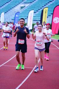 BIB: 135, 1522, 4752
                            <button type="button" onclick="openModal(5916950)" class="btn btn-primary btn-sm float-right btn-popup" data-toggle="modal" data-target=".modal-high-quality">
                        <i class="fas fa-shopping-cart"></i> Add to Cart
                    </button>
                                            <button type="button" onclick="isThisMe(5916950, true)" class="btn btn-success btn-sm float-right btn-popup btn-isme hidden" data-toggle="tooltip" data-placement="bottom" title="นี่คือรูปของคุณใช่ไหม คลิกที่นี่เพื่อเอาเข้าอัลบั้ม">
                        <i class="fas fa-plus"></i> Add to album
                    </button>
                    <button type="button" onclick="isThisMe(5916950, false)" class="btn btn-warning btn-sm float-right btn-popup btn-isnotme hidden">
                        <i class="fas fa-ban"></i> Remove from album
                    </button>