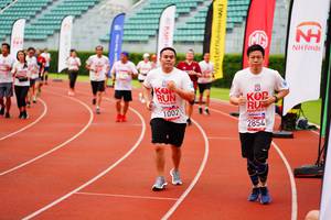 BIB: 1002, 2854
                            <button type="button" onclick="openModal(5948180)" class="btn btn-primary btn-sm float-right btn-popup" data-toggle="modal" data-target=".modal-high-quality">
                        <i class="fas fa-shopping-cart"></i> Add to Cart
                    </button>
                                            <button type="button" onclick="isThisMe(5948180, true)" class="btn btn-success btn-sm float-right btn-popup btn-isme hidden" data-toggle="tooltip" data-placement="bottom" title="นี่คือรูปของคุณใช่ไหม คลิกที่นี่เพื่อเอาเข้าอัลบั้ม">
                        <i class="fas fa-plus"></i> Add to album
                    </button>
                    <button type="button" onclick="isThisMe(5948180, false)" class="btn btn-warning btn-sm float-right btn-popup btn-isnotme hidden">
                        <i class="fas fa-ban"></i> Remove from album
                    </button>