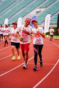 BIB: 201, 2420, 592
                            <button type="button" onclick="openModal(5938904)" class="btn btn-primary btn-sm float-right btn-popup" data-toggle="modal" data-target=".modal-high-quality">
                        <i class="fas fa-shopping-cart"></i> Add to Cart
                    </button>
                                            <button type="button" onclick="isThisMe(5938904, true)" class="btn btn-success btn-sm float-right btn-popup btn-isme hidden" data-toggle="tooltip" data-placement="bottom" title="นี่คือรูปของคุณใช่ไหม คลิกที่นี่เพื่อเอาเข้าอัลบั้ม">
                        <i class="fas fa-plus"></i> Add to album
                    </button>
                    <button type="button" onclick="isThisMe(5938904, false)" class="btn btn-warning btn-sm float-right btn-popup btn-isnotme hidden">
                        <i class="fas fa-ban"></i> Remove from album
                    </button>