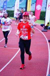 BIB: 3725, 4771
                            <button type="button" onclick="openModal(5917491)" class="btn btn-primary btn-sm float-right btn-popup" data-toggle="modal" data-target=".modal-high-quality">
                        <i class="fas fa-shopping-cart"></i> Add to Cart
                    </button>
                                            <button type="button" onclick="isThisMe(5917491, true)" class="btn btn-success btn-sm float-right btn-popup btn-isme hidden" data-toggle="tooltip" data-placement="bottom" title="นี่คือรูปของคุณใช่ไหม คลิกที่นี่เพื่อเอาเข้าอัลบั้ม">
                        <i class="fas fa-plus"></i> Add to album
                    </button>
                    <button type="button" onclick="isThisMe(5917491, false)" class="btn btn-warning btn-sm float-right btn-popup btn-isnotme hidden">
                        <i class="fas fa-ban"></i> Remove from album
                    </button>