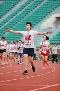 BIB: 4293
                            <button type="button" onclick="openModal(5887849)" class="btn btn-primary btn-sm float-right btn-popup" data-toggle="modal" data-target=".modal-high-quality">
                        <i class="fas fa-shopping-cart"></i> Add to Cart
                    </button>
                                            <button type="button" onclick="isThisMe(5887849, true)" class="btn btn-success btn-sm float-right btn-popup btn-isme hidden" data-toggle="tooltip" data-placement="bottom" title="นี่คือรูปของคุณใช่ไหม คลิกที่นี่เพื่อเอาเข้าอัลบั้ม">
                        <i class="fas fa-plus"></i> Add to album
                    </button>
                    <button type="button" onclick="isThisMe(5887849, false)" class="btn btn-warning btn-sm float-right btn-popup btn-isnotme hidden">
                        <i class="fas fa-ban"></i> Remove from album
                    </button>