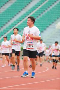 BIB: 201, 712, 3399
                            <button type="button" onclick="openModal(5887055)" class="btn btn-primary btn-sm float-right btn-popup" data-toggle="modal" data-target=".modal-high-quality">
                        <i class="fas fa-shopping-cart"></i> Add to Cart
                    </button>
                                            <button type="button" onclick="isThisMe(5887055, true)" class="btn btn-success btn-sm float-right btn-popup btn-isme hidden" data-toggle="tooltip" data-placement="bottom" title="นี่คือรูปของคุณใช่ไหม คลิกที่นี่เพื่อเอาเข้าอัลบั้ม">
                        <i class="fas fa-plus"></i> Add to album
                    </button>
                    <button type="button" onclick="isThisMe(5887055, false)" class="btn btn-warning btn-sm float-right btn-popup btn-isnotme hidden">
                        <i class="fas fa-ban"></i> Remove from album
                    </button>