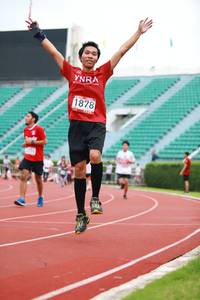 BIB: 1878
                            <button type="button" onclick="openModal(5885871)" class="btn btn-primary btn-sm float-right btn-popup" data-toggle="modal" data-target=".modal-high-quality">
                        <i class="fas fa-shopping-cart"></i> Add to Cart
                    </button>
                                            <button type="button" onclick="isThisMe(5885871, true)" class="btn btn-success btn-sm float-right btn-popup btn-isme hidden" data-toggle="tooltip" data-placement="bottom" title="นี่คือรูปของคุณใช่ไหม คลิกที่นี่เพื่อเอาเข้าอัลบั้ม">
                        <i class="fas fa-plus"></i> Add to album
                    </button>
                    <button type="button" onclick="isThisMe(5885871, false)" class="btn btn-warning btn-sm float-right btn-popup btn-isnotme hidden">
                        <i class="fas fa-ban"></i> Remove from album
                    </button>