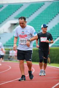 BIB: 4125, 7073
                            <button type="button" onclick="openModal(5884487)" class="btn btn-primary btn-sm float-right btn-popup" data-toggle="modal" data-target=".modal-high-quality">
                        <i class="fas fa-shopping-cart"></i> Add to Cart
                    </button>
                                            <button type="button" onclick="isThisMe(5884487, true)" class="btn btn-success btn-sm float-right btn-popup btn-isme hidden" data-toggle="tooltip" data-placement="bottom" title="นี่คือรูปของคุณใช่ไหม คลิกที่นี่เพื่อเอาเข้าอัลบั้ม">
                        <i class="fas fa-plus"></i> Add to album
                    </button>
                    <button type="button" onclick="isThisMe(5884487, false)" class="btn btn-warning btn-sm float-right btn-popup btn-isnotme hidden">
                        <i class="fas fa-ban"></i> Remove from album
                    </button>